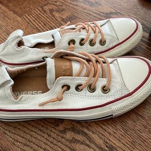 White converse sneakers